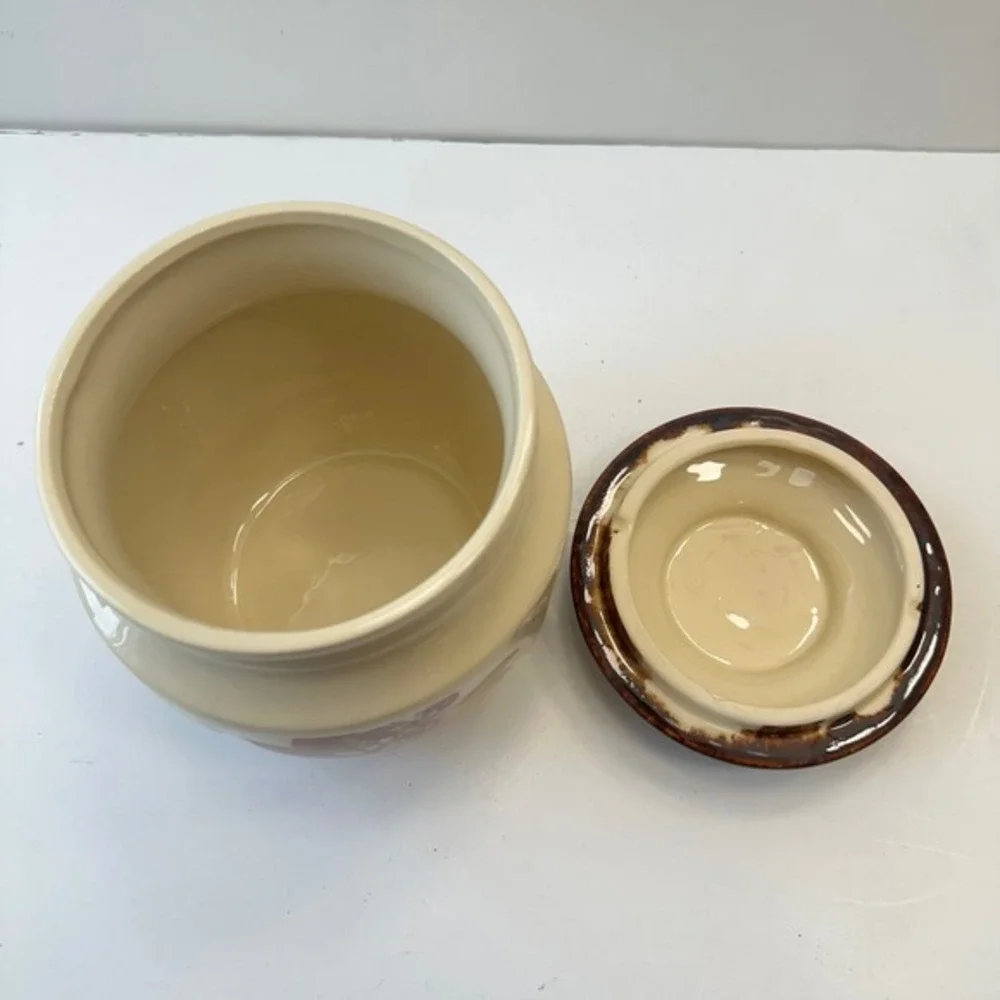Vintage USA‎ Ceramic Kitchen Canister Jar Apple Hazelnut Decor Storage